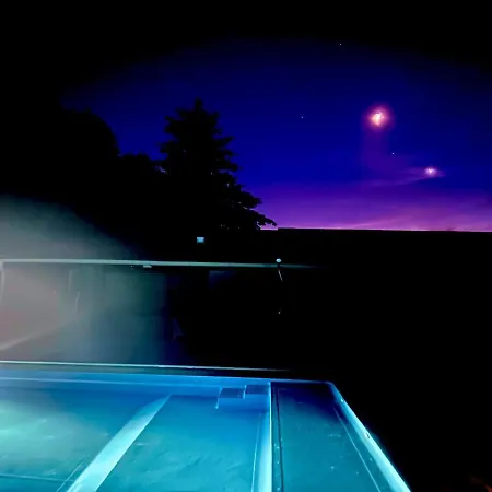 Superbe Piscine Chauffee Classee 4 Etoiles
